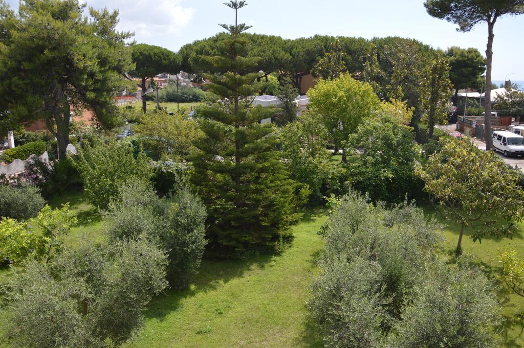 Domus Hotel Terracina Luaran gambar