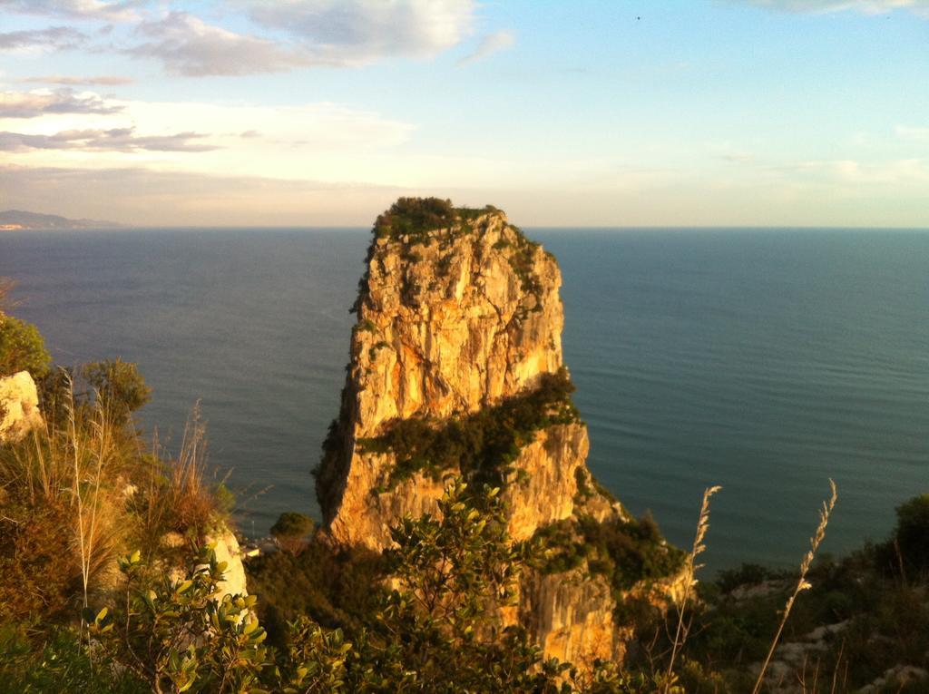 Domus Hotel Terracina Luaran gambar